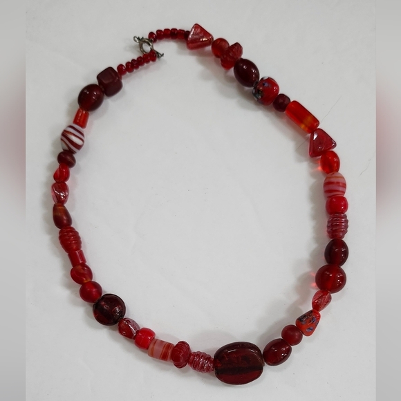 Red Glass Bead Chocker Necklace - Picture 6 of 9